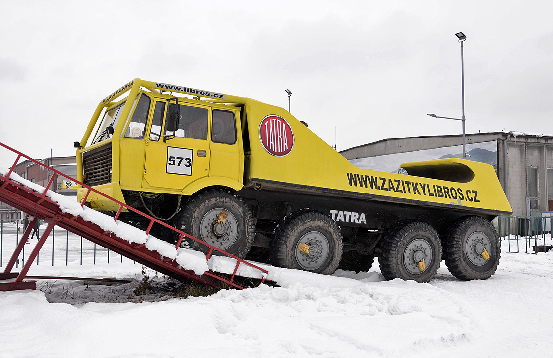 Tatra T813 #573