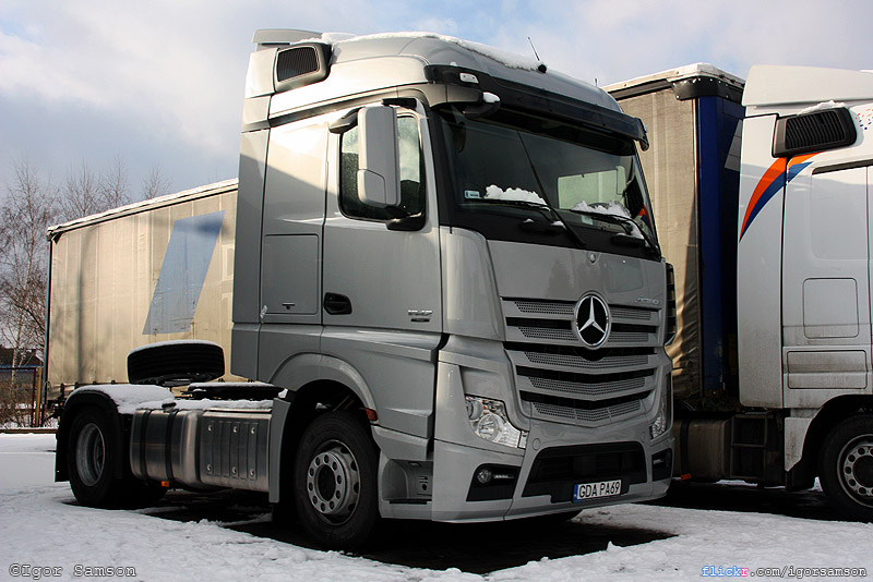 Transport Database and Photogallery MercedesBenz Actros