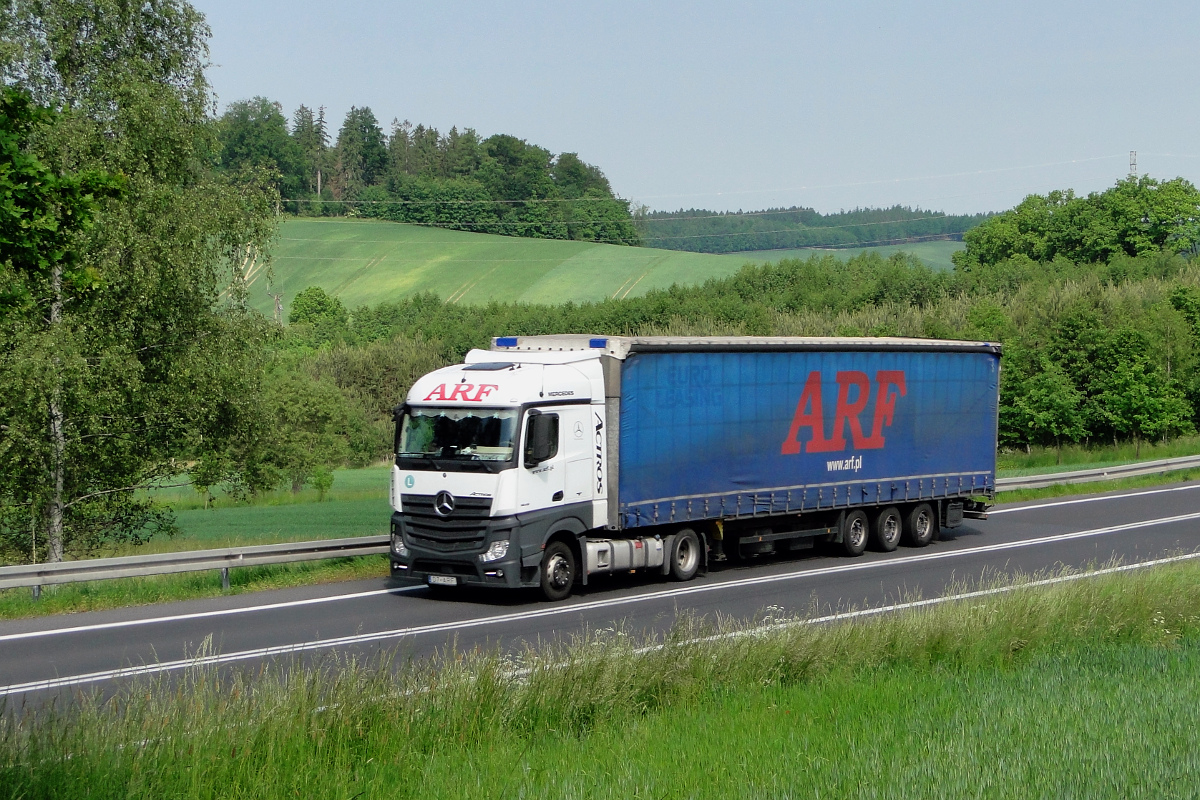 Mercedes-Benz Actros 1845 StreamSpace MP4 #D7 ARF