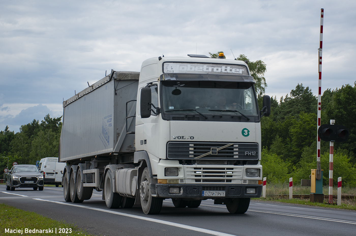 Volvo FH12 380 Globetrotter I  #CZN 79VY