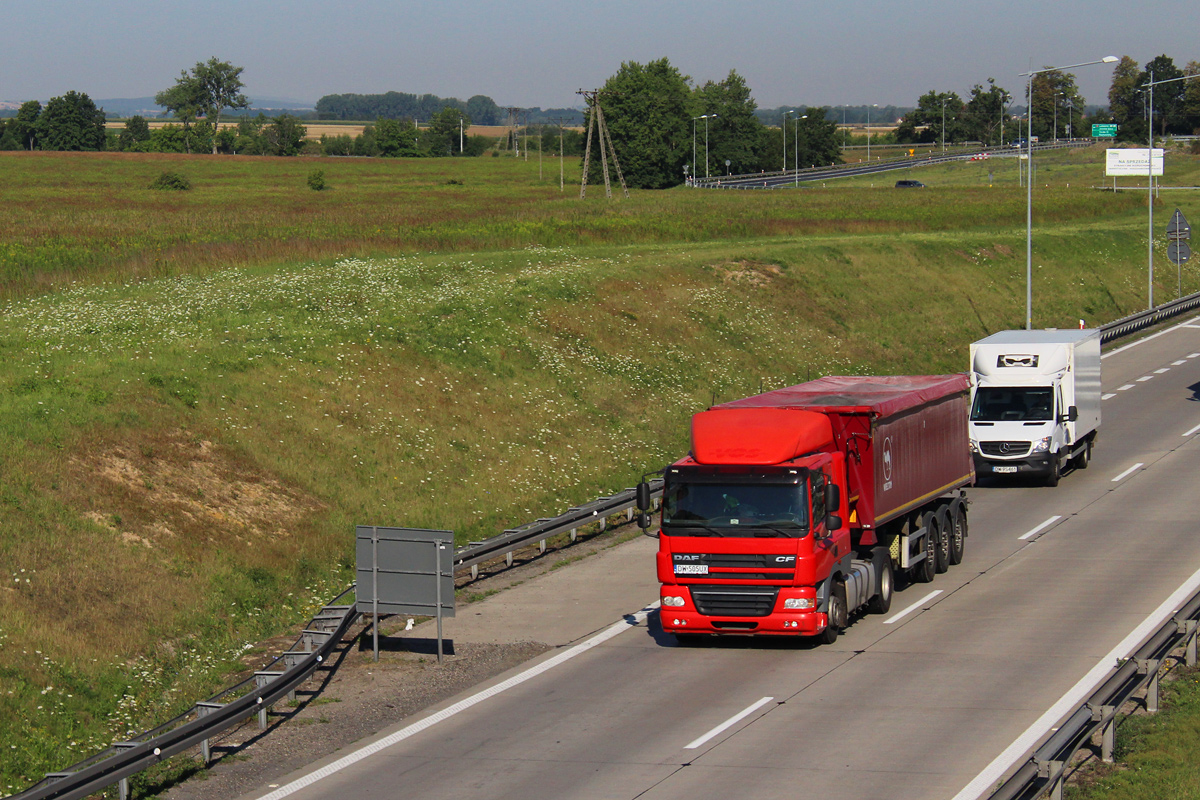 DAF CF Sleeper Cab #DW 505UX