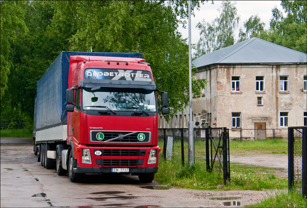Volvo FH Globetrotter XL #EM-3737