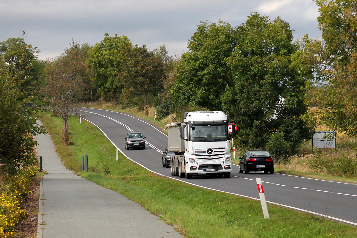 Mercedes-Benz Actros StreamSpace MP4 #DBA 36472