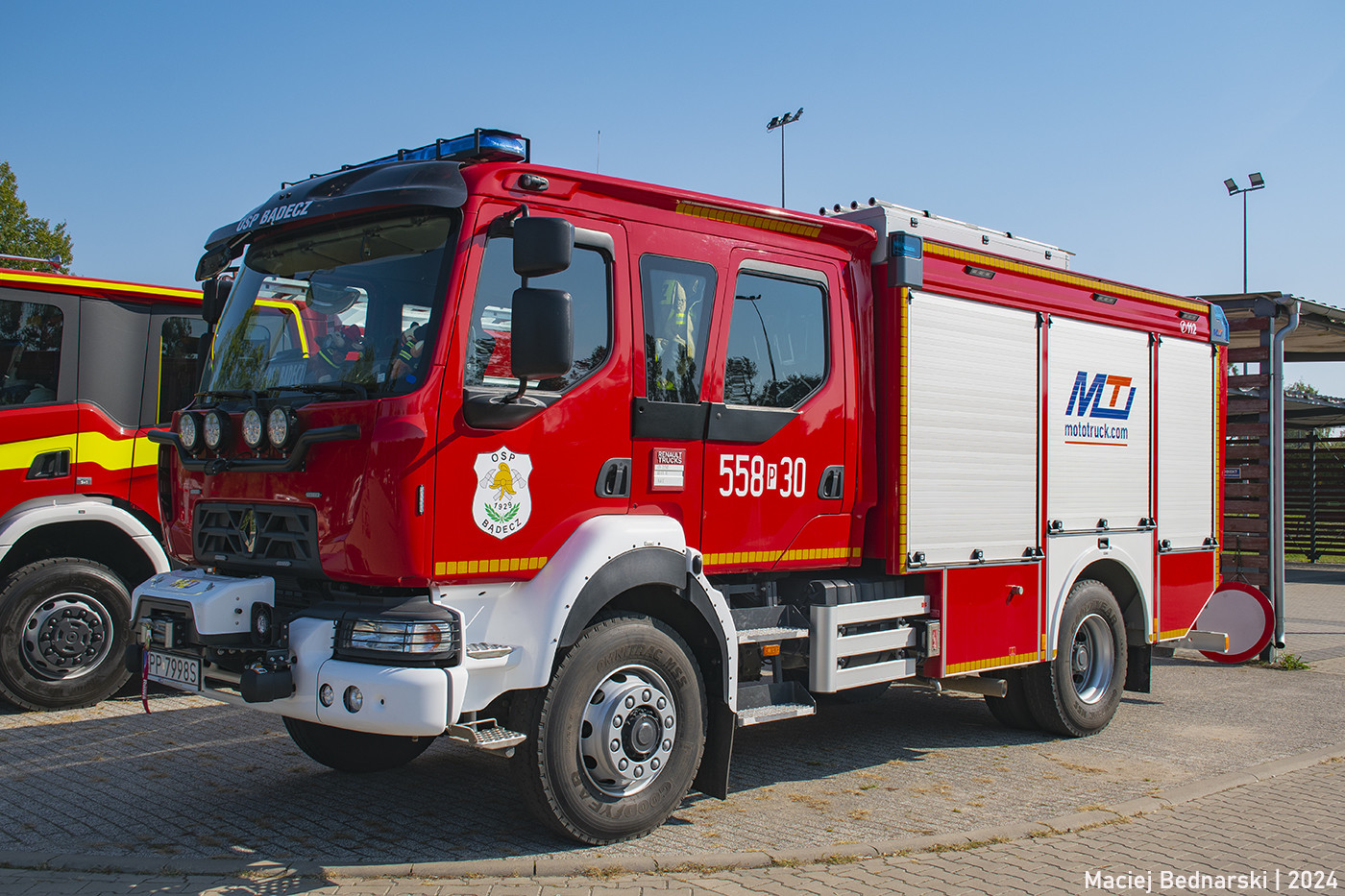 Renault Range D16 280 Crew Cab 4x4 #558[P]30