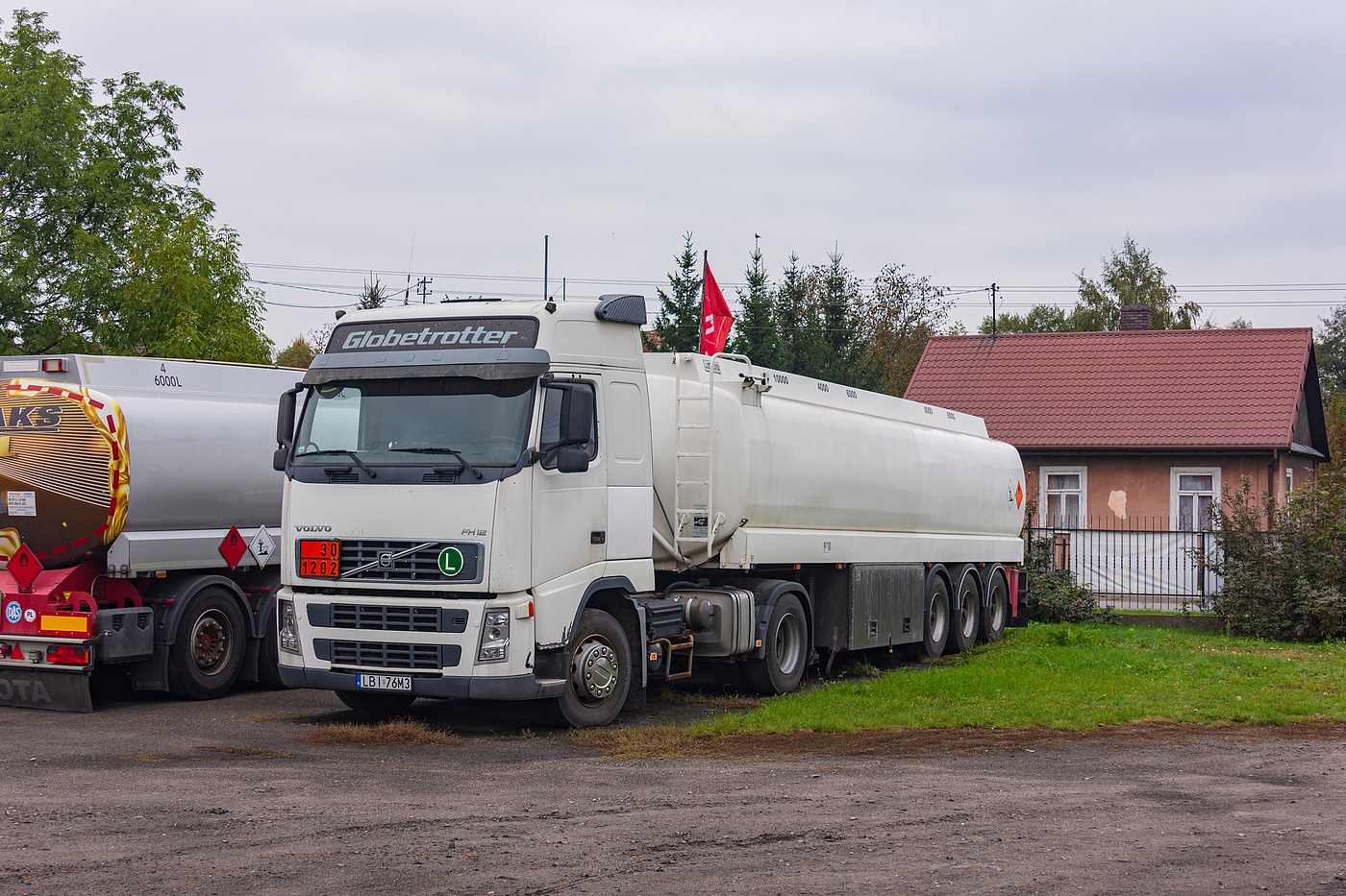 Volvo FH12 380 Globetrotter II #LBI 76M3