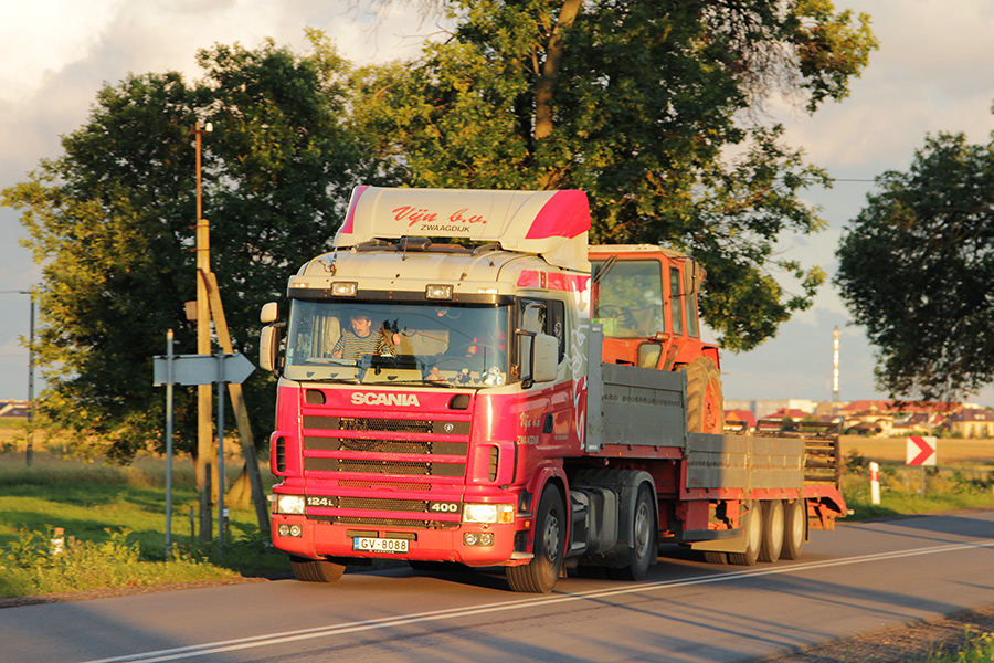 Scania 124L 400 CR19 #GV-8088