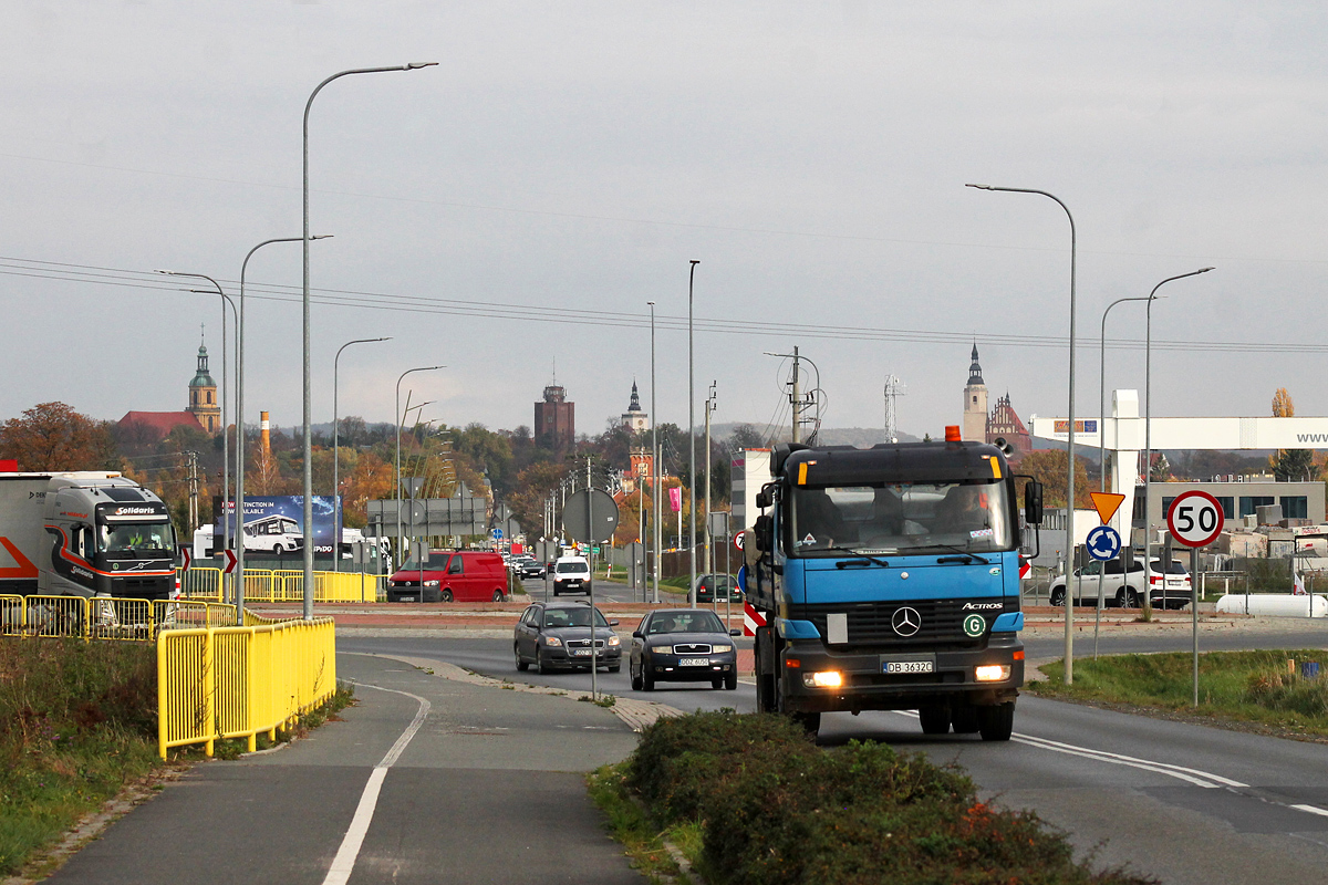 Mercedes-Benz Actros 1831 M #DB 3632C