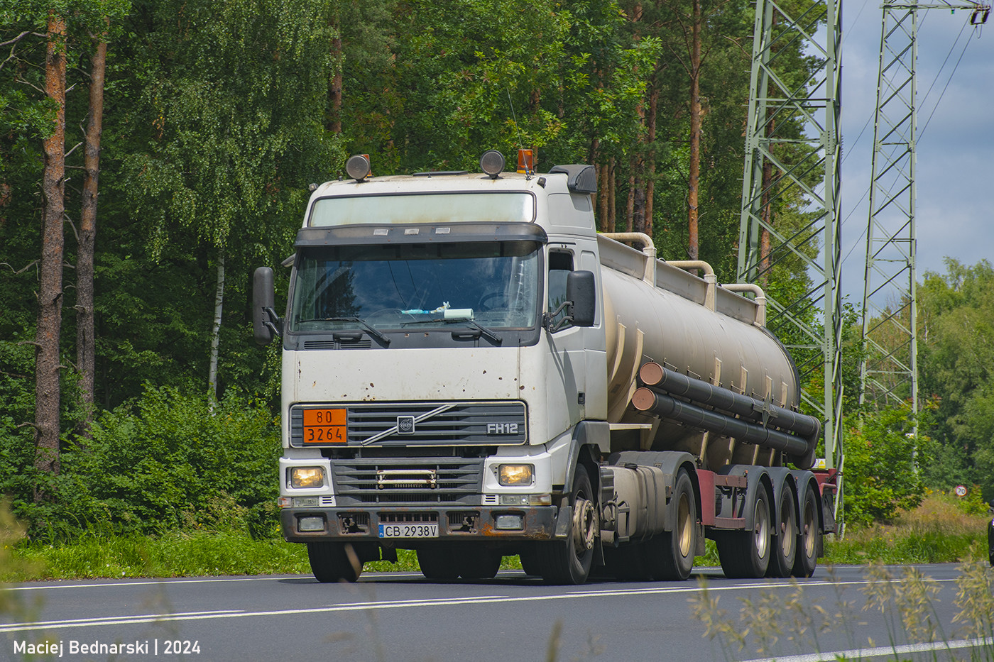 Volvo FH12 Globetrotter I #CB 2938V