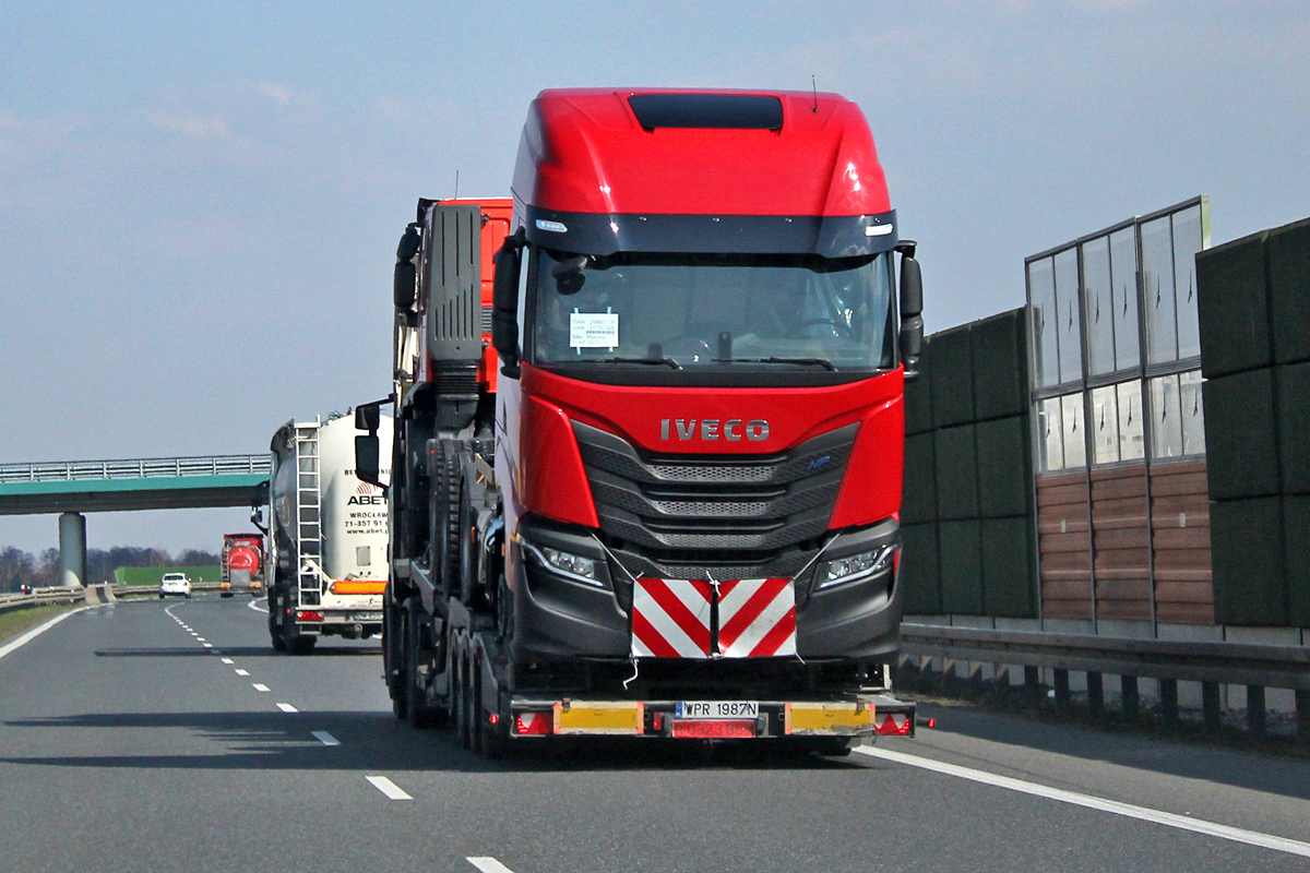 Iveco S-Way AS #