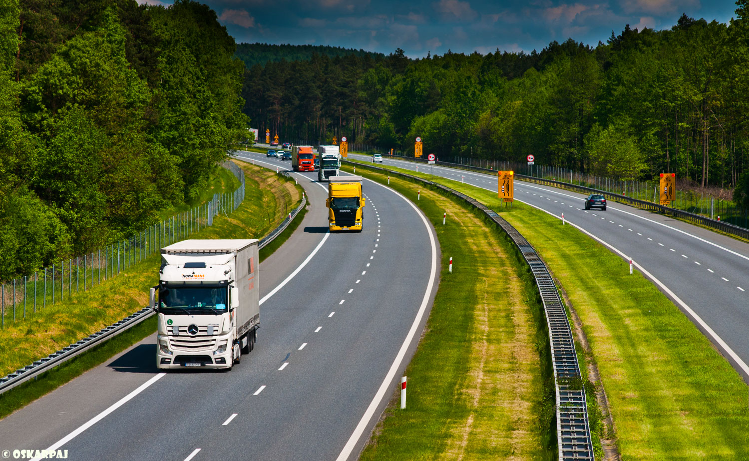 Mercedes-Benz Actros StreamSpace MP4 #SZ 4735F