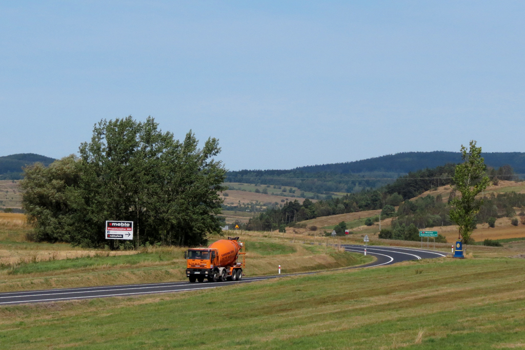 Iveco EuroTrakker 8x4 #DKA V776